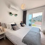 Luxury Emily Вилла Ражань