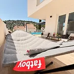Вилла Luxury Emily Ражань