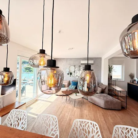 Villa Luxury Emily *