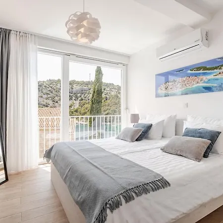 Villa Luxury Emily *