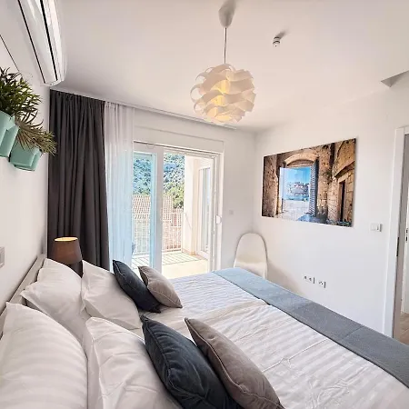 Luxury Emily Villa *