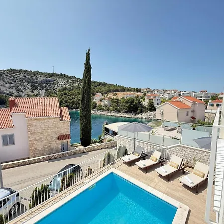 Villa Luxury Emily *