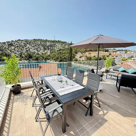 Luxury Emily Βίλα