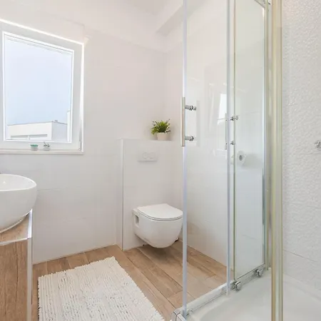 Luxury Emily * Ražanj