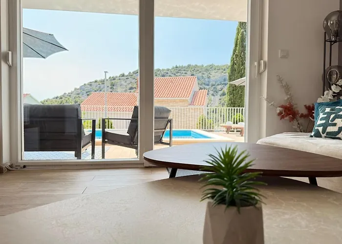 Luxury Emily Villa Ražanj