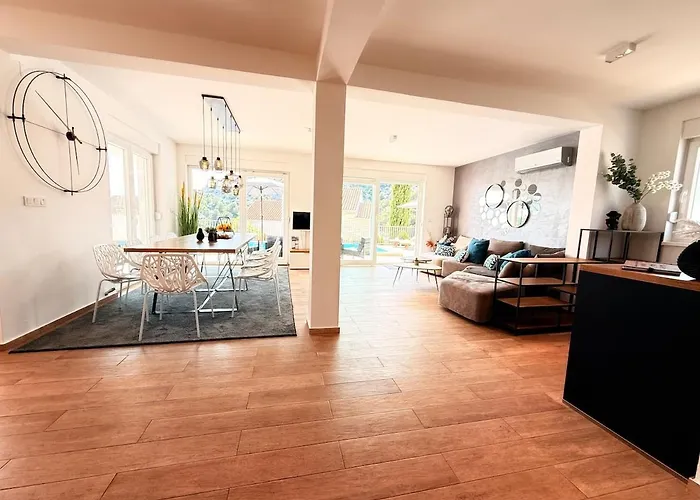 Villa Luxury Emily Ražanj