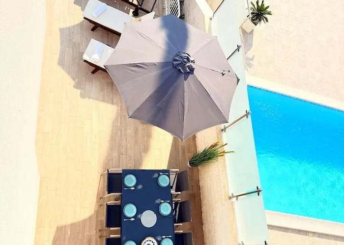 Villa Luxury Emily *