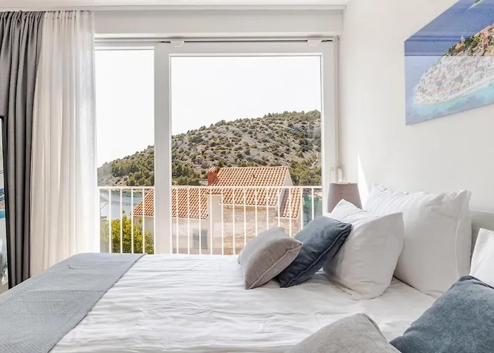 Luxury Emily Villa *