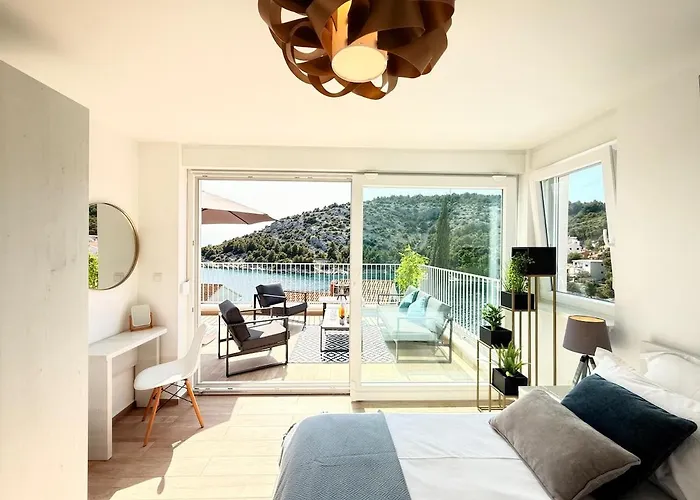 Villa Luxury Emily Ražanj