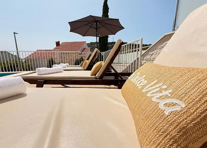 Luxury Emily Villa *